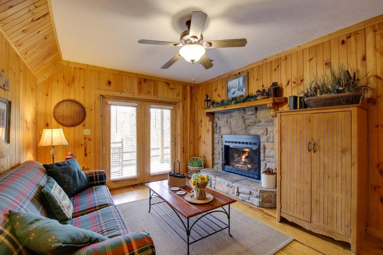 Smoky Mountains Cabin With Hot Tub, Deck And Views! Sevierville Extérieur photo