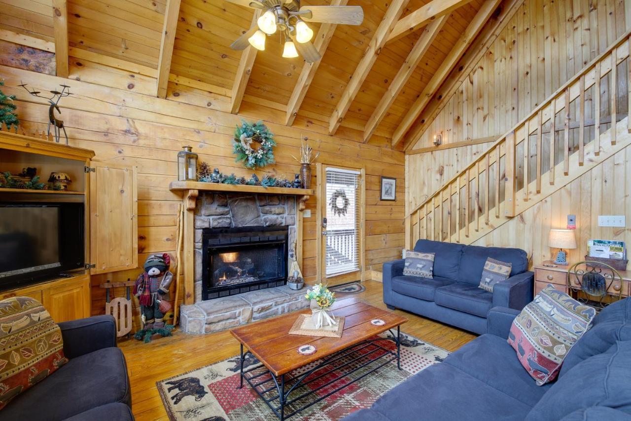Smoky Mountains Cabin With Hot Tub, Deck And Views! Sevierville Extérieur photo